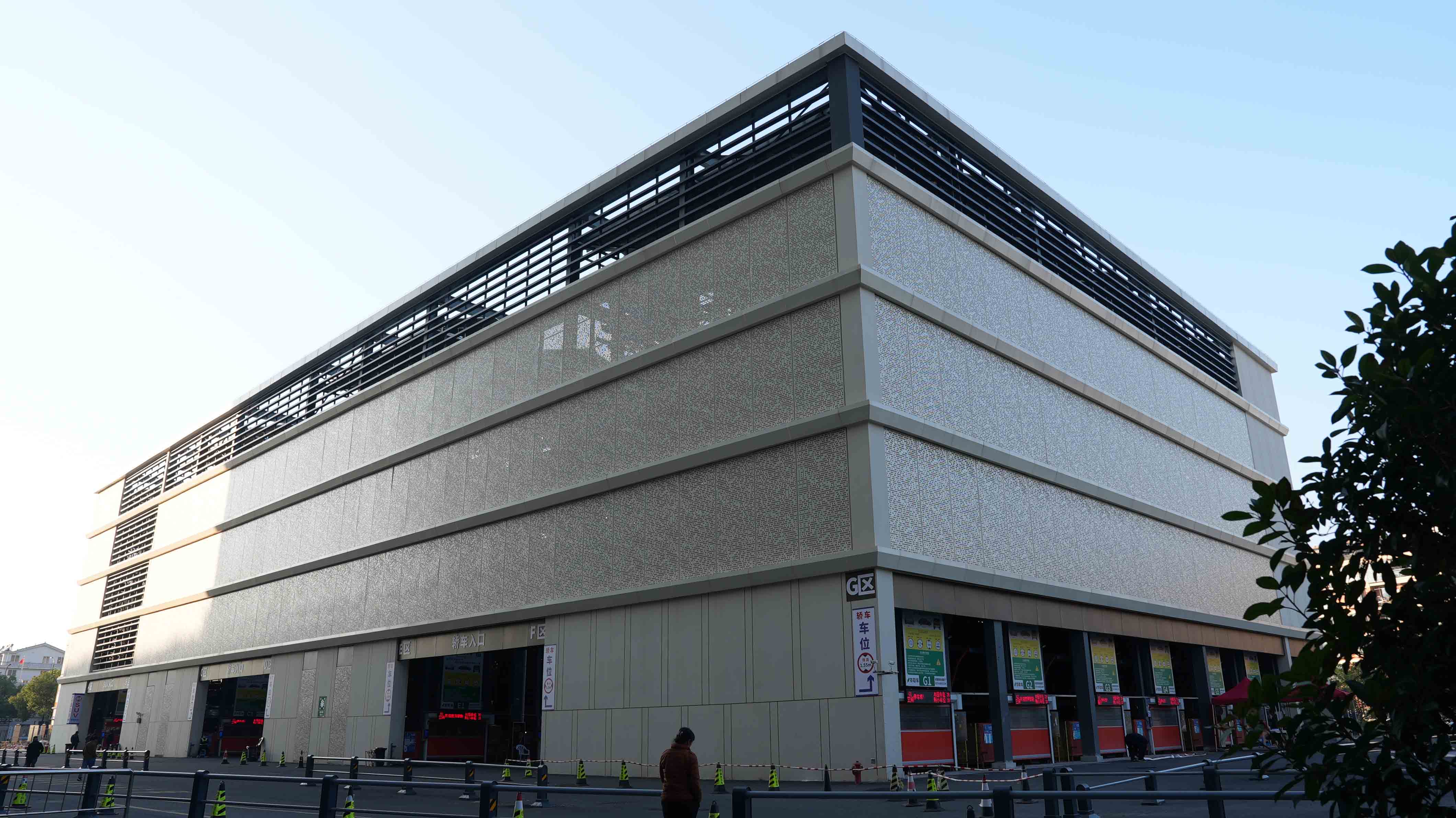 再創(chuàng)標(biāo)桿！臺(tái)州市立醫(yī)院千位垂直循環(huán)庫(kù)正式投運(yùn)